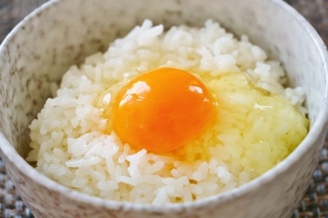 愛媛の熊野養鶏を最高のtkgの卵として紹介